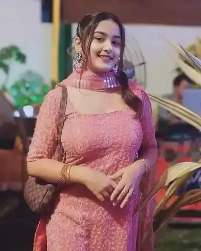 Call Girls Manjhanpur Cash On Delivery
